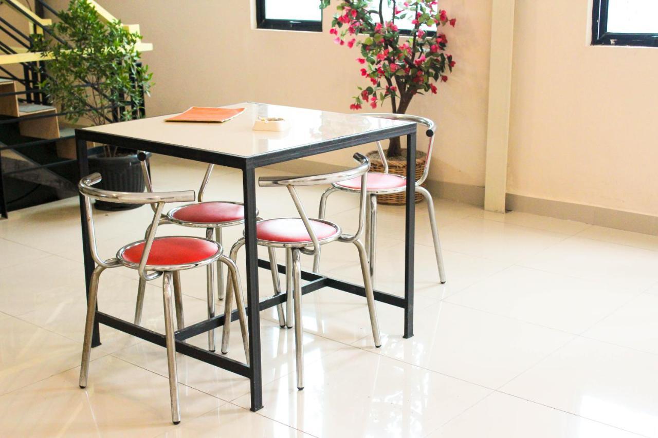Intech Hostel บันดุง ภายนอก รูปภาพ
