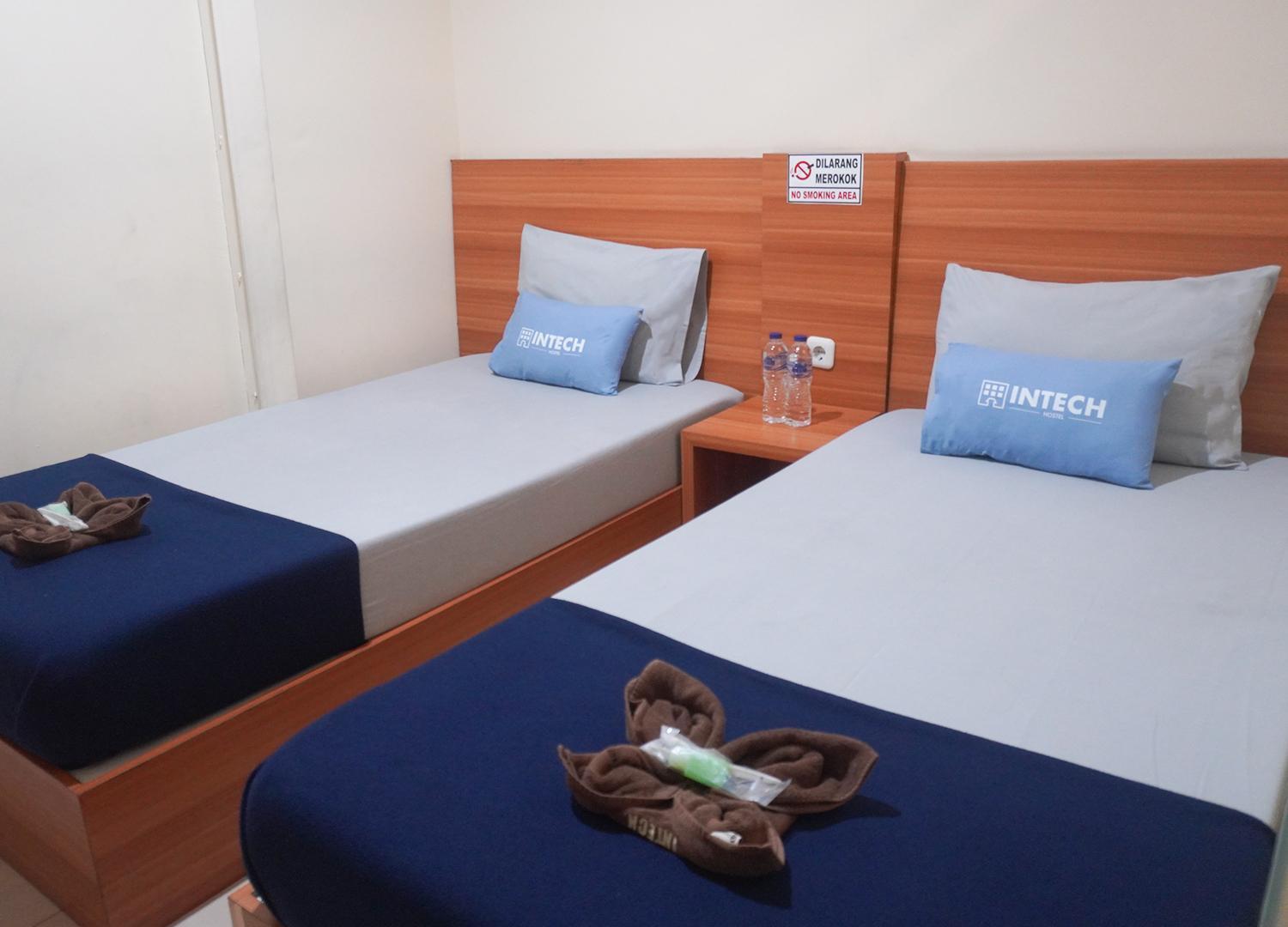 Intech Hostel บันดุง ภายนอก รูปภาพ